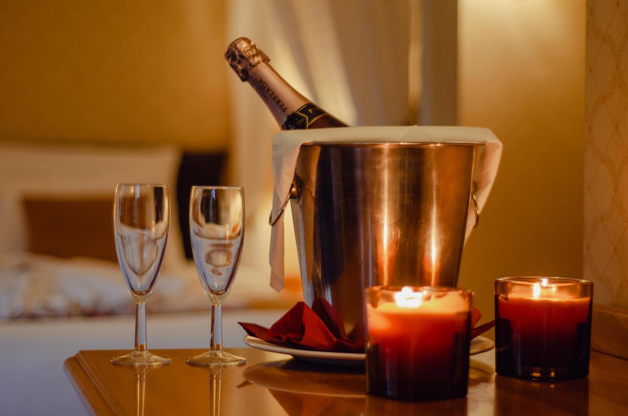 Howfield Manor Hotel Кентербері Екстер'єр фото