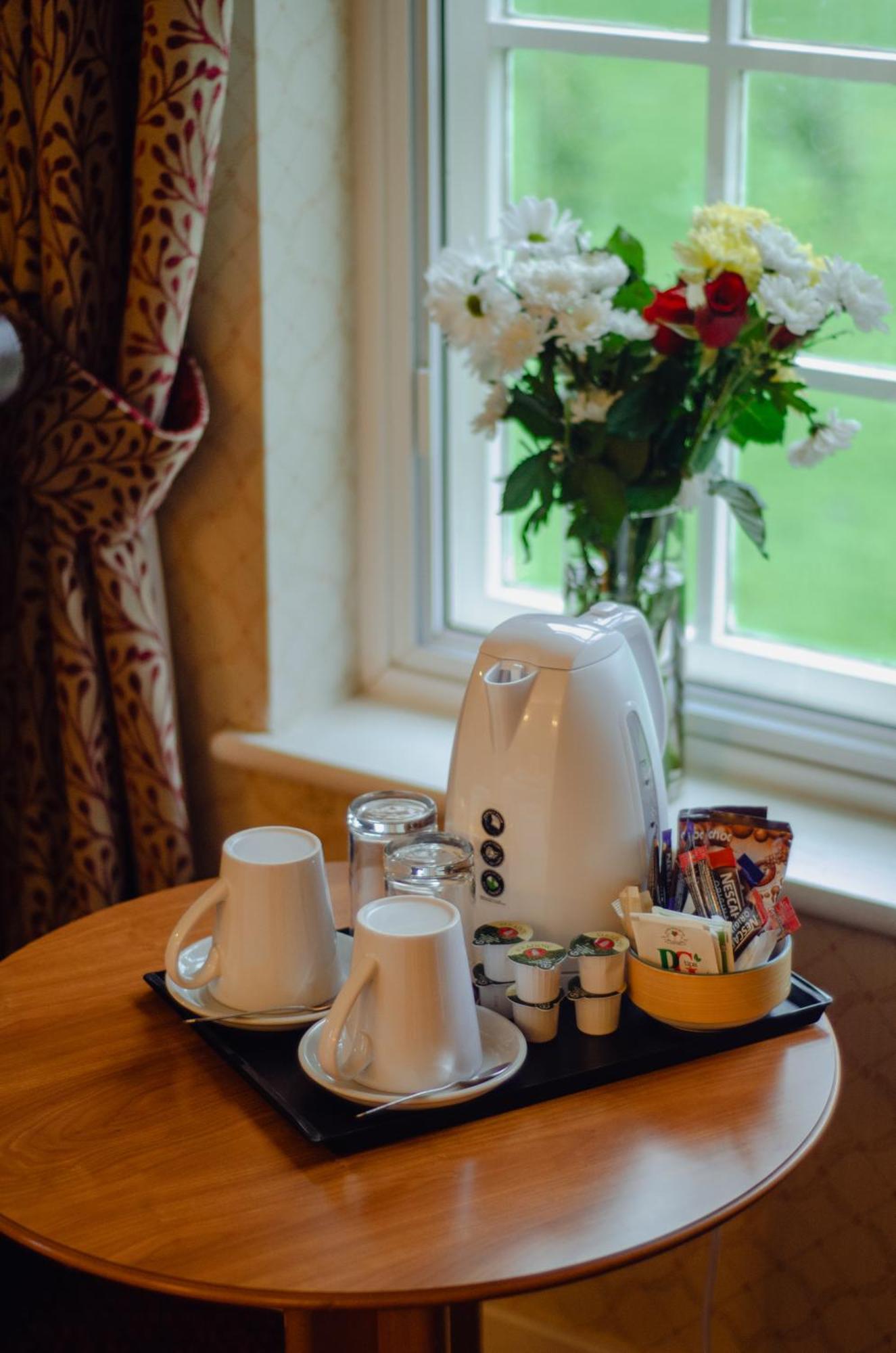Howfield Manor Hotel Кентербері Екстер'єр фото