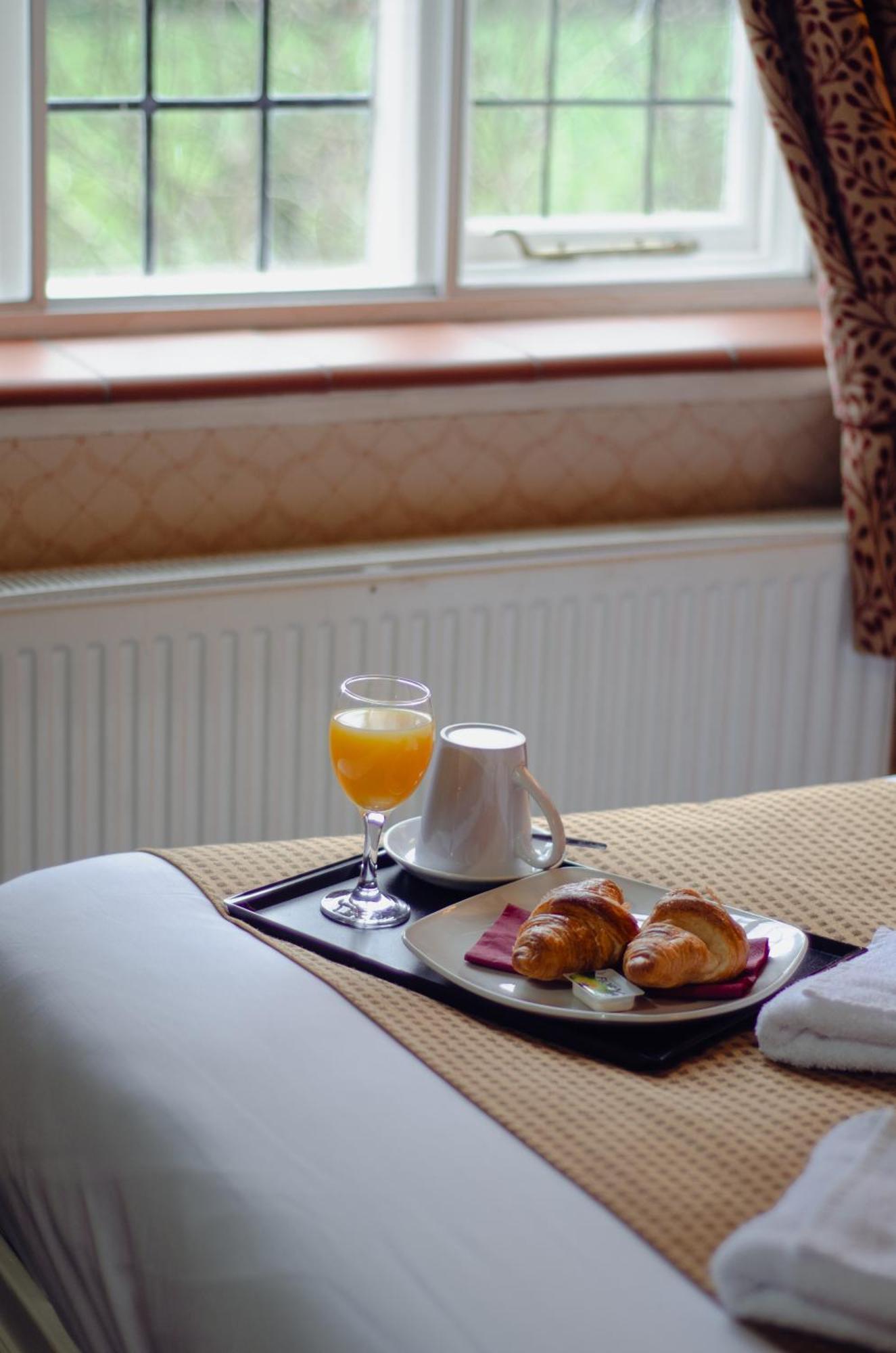 Howfield Manor Hotel Кентербері Екстер'єр фото