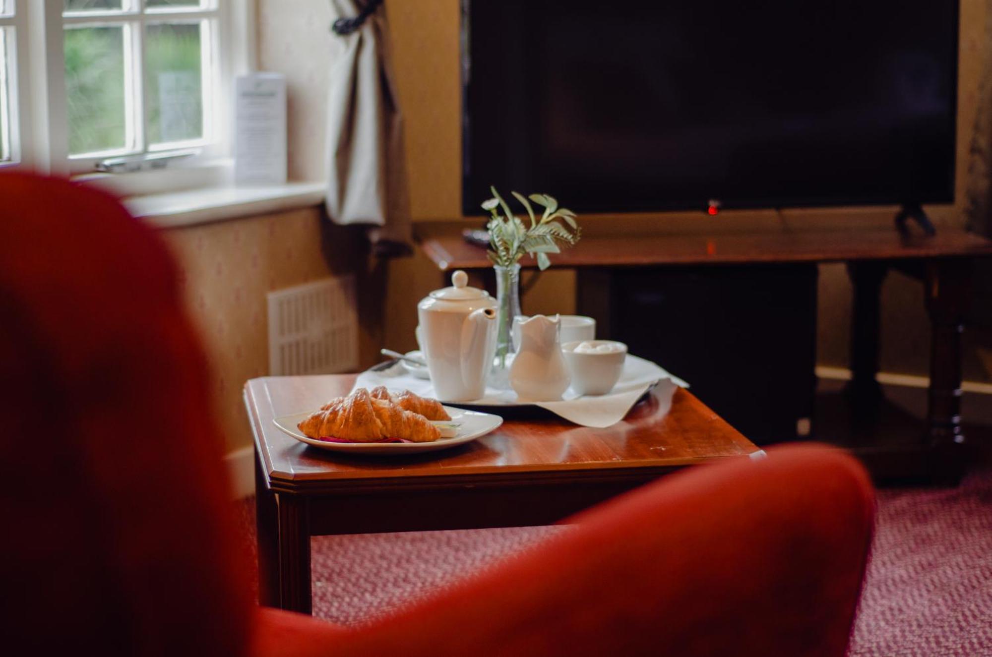 Howfield Manor Hotel Кентербері Екстер'єр фото