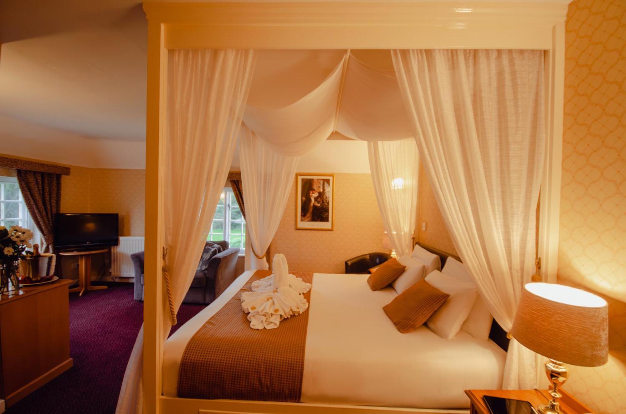 Howfield Manor Hotel Кентербері Екстер'єр фото