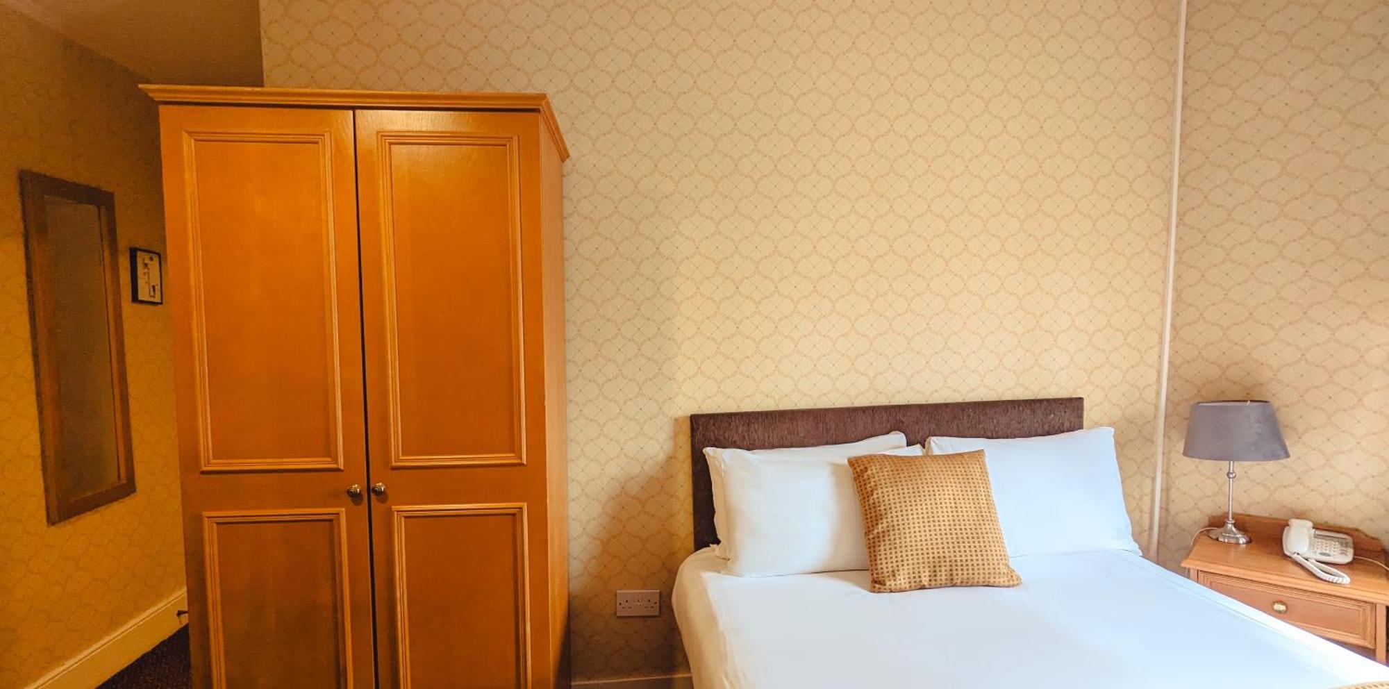 Howfield Manor Hotel Кентербері Екстер'єр фото