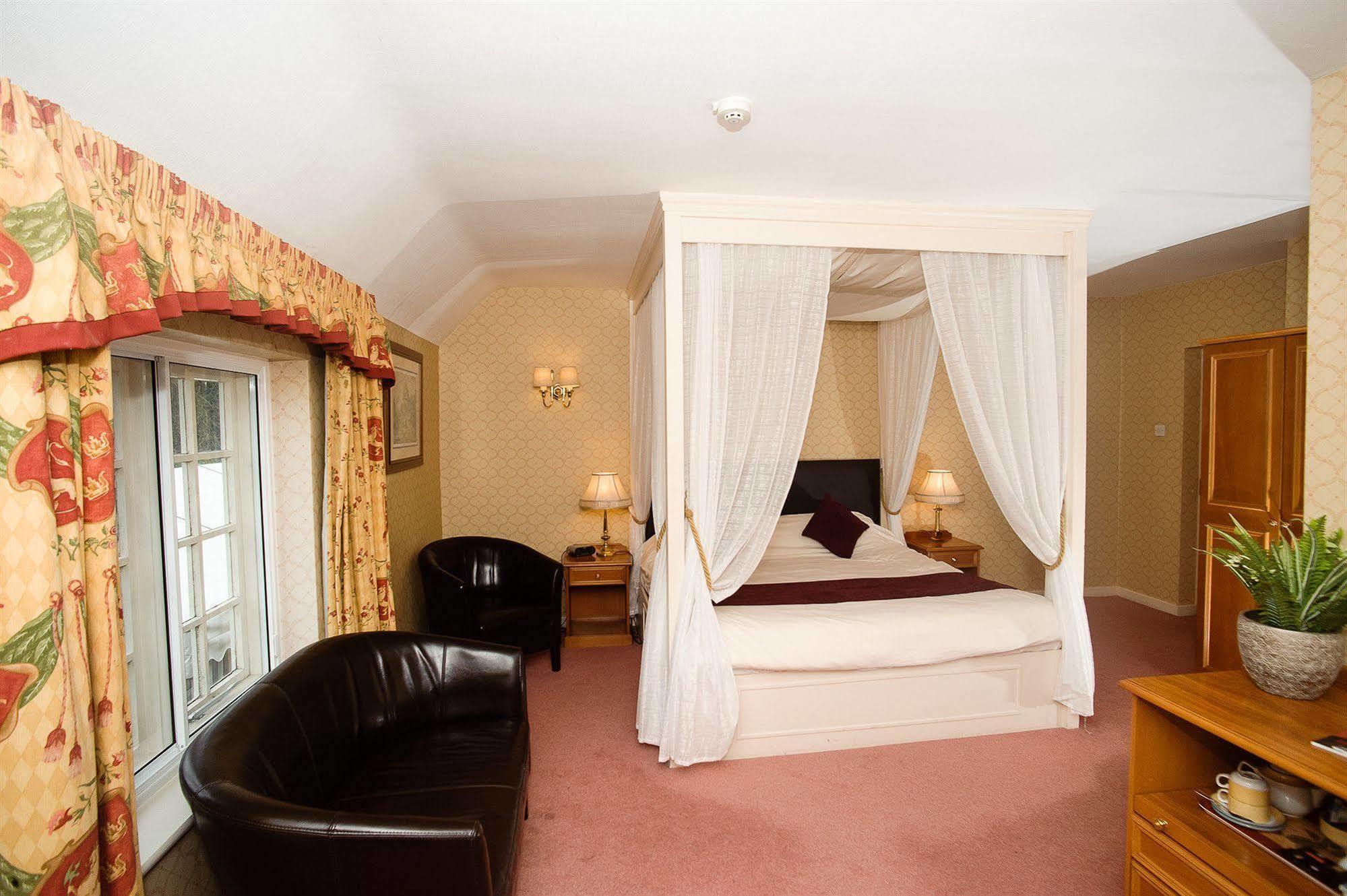 Howfield Manor Hotel Кентербері Екстер'єр фото