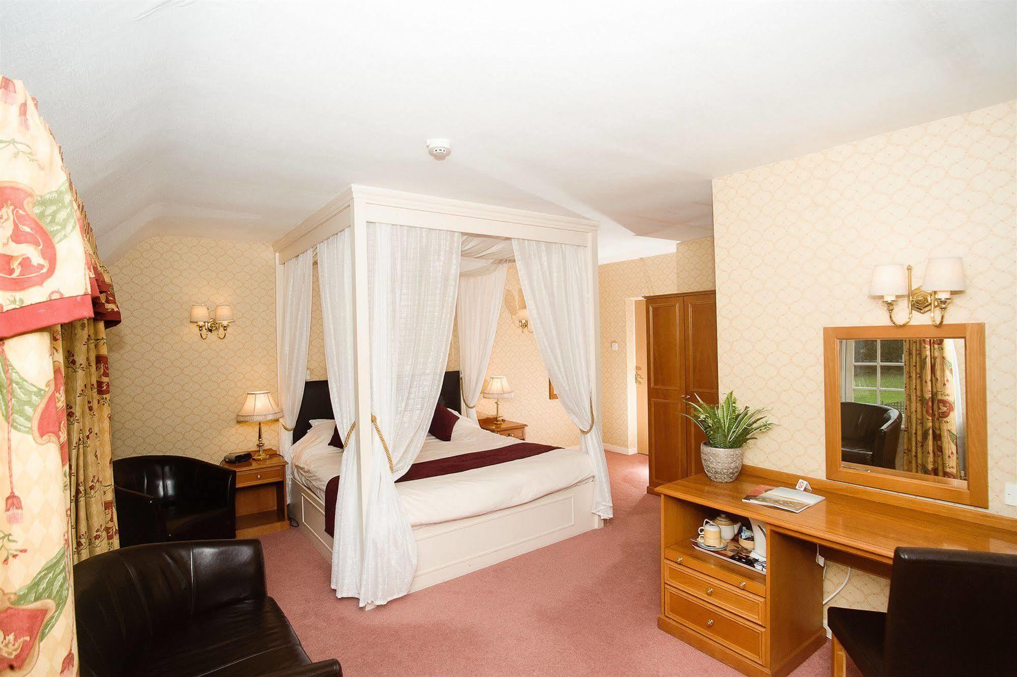 Howfield Manor Hotel Кентербері Екстер'єр фото